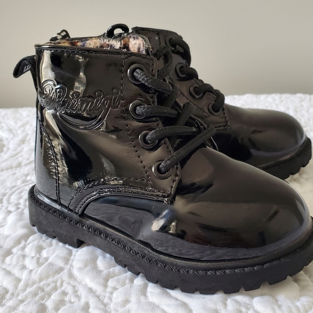 DINIMIGI Little Girls Lined, Shiny Black Combat Boots